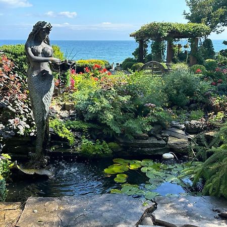The Wind In The Willows - Luxury Lakefront Oasis Bed and Breakfast Cobourg Εξωτερικό φωτογραφία